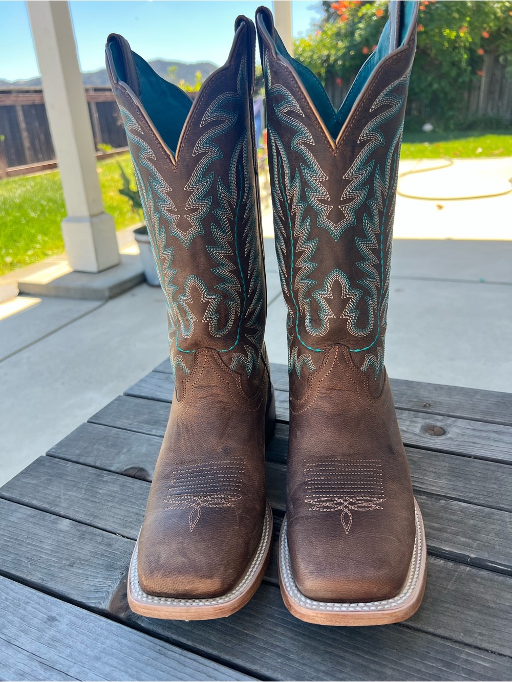 Ariat Frontier Tilly Wide Square Toe Western Boot - Picture 3 of 11